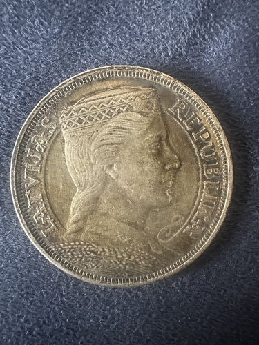 Hõbemünt 5 latti 1931. aastast (Läti, Milda)