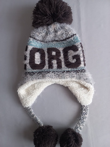 Очень теплая зимняя шапка Грузия