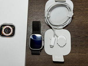 Apple Watch Ultra, 49mm, Titanium (2 foto / 3)