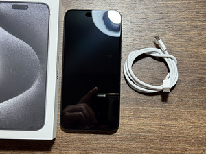 Apple iPhone 15 Pro Max 256gb, Black Titanium (2 foto / 3)