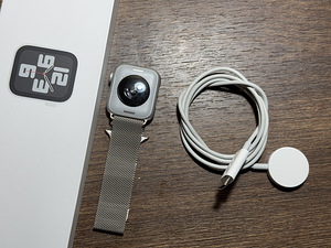 Apple Watch SE 2022, 2nd gen, 40mm, Silver GPS (3 foto / 3)