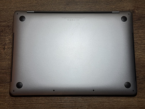 Apple Macbook Pro 1TB/8GB/i5 (13-inch, 2016), Space Grey SWE (3 foto / 3)