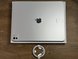 Apple iPad Pro 13" M4 (2024) 256gb, Wifi + Cellular, Silver (3 foto / 4)