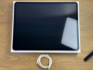 Apple iPad Pro 12.9" M2 (2022) 6th Gen 128gb, Wifi + Cellula (2 foto / 3)