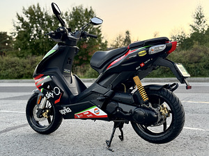 Aprilia SR50R 2021 (6 foto / 10)
