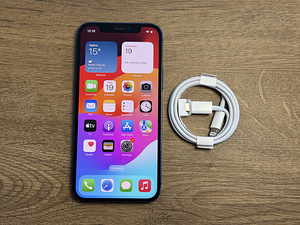 Apple iPhone 12 64gb, Blue (1 foto / 4)