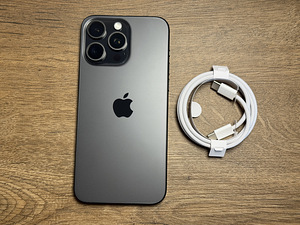 Apple iPhone 15 Pro Max 256gb, Black Titanium (3 foto / 3)