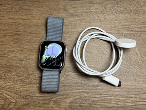 Apple Watch Series 9, 45mm, Starlight (1 foto / 3)