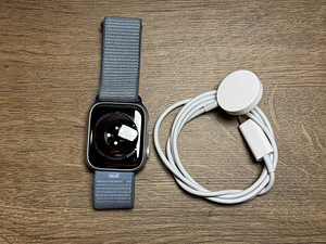 Apple Watch Series 9, 45mm, Starlight (3 foto / 3)