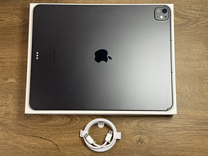 Apple iPad Pro 13" M4 (2024) 256gb, Wifi + 5G, Space Black w (3 foto / 3)