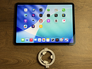 Apple iPad Pro 11" M1 (2021) 256gb, Wifi + 5G, Space Grey (1 foto / 3)