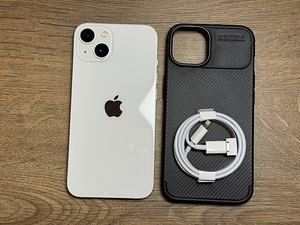 Apple iPhone 13 128gb, Starlight (3 foto / 3)