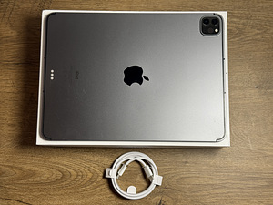 Apple iPad Pro 11" M1 (2021) 128gb, Wifi + 5G, Space Grey (3 foto / 3)