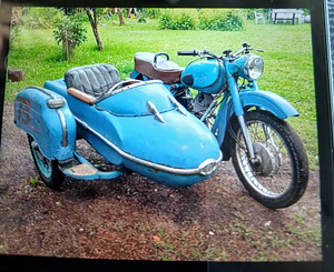 Motorcycle (1 foto / 1)