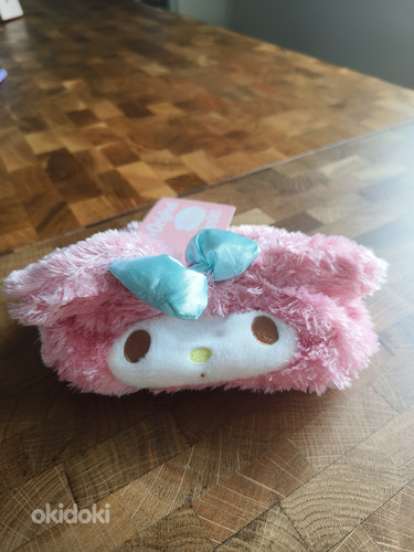 Hello kitty konteiner taskurätikute jaoks Uus
