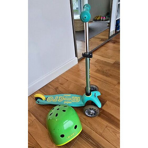 Vähekasutatud Mini-Micro deluxe tõukeratas koos kiivriga (1 foto / 2)