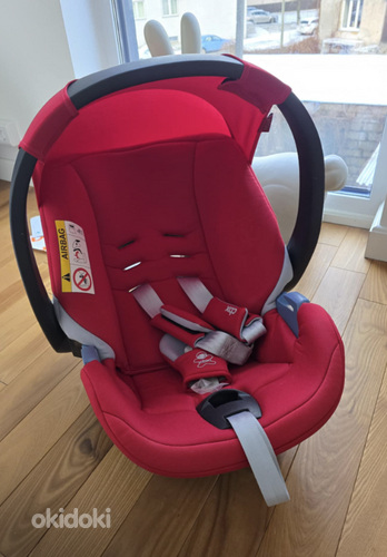 Vähekasutatud CBX by Cybex turvahäll, koos isofix-alusega
