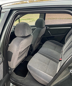 Peugeot 407sw 2.0HDI 100kw 2006 ATM (8 foto / 10)
