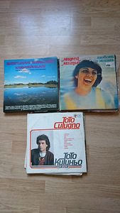Виниловые пластинки (2 фото из 3)
