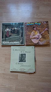 Виниловые пластинки (3 фото из 3)