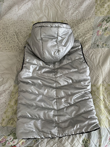 Vest (2 foto / 2)