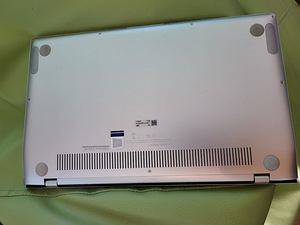 Asus ZenBook 14; 16 GB, 512 SSD, 1.1kg äriklassi ultrabook (5 foto / 5)