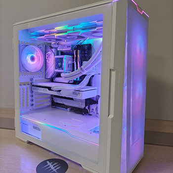 PC 9800x3D, 360 AIO, B650 Edge, DDR5 32GB, SSD 2TB, RTX 5070