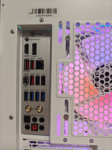 PC 9800x3D, 360 AIO, B650 Edge, DDR5 32GB, SSD 2TB, RTX 5070 (6 foto / 8)