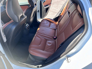 Volvo V60 2.0 TDI 120kW, 2013a (11 foto / 15)