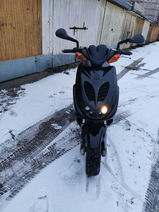 Yamaha aerox 03 (3 foto / 6)