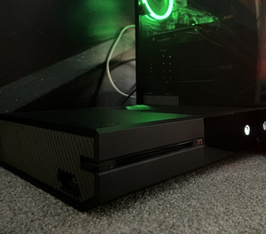 Xbox one 500gb (1 фото из 3)