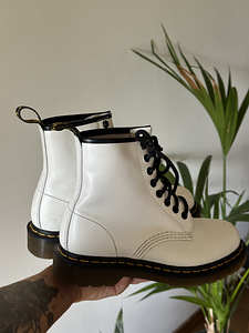Dr Martens 36 saapad (1 foto / 8)