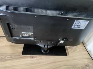 Samsung 32" tv (2 foto / 3)