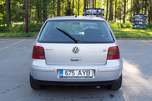 Volkswagen Golf 4 1.6 74kw (5 foto / 13)