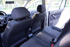 Volkswagen Golf 4 1.6 74kw (13 foto / 13)