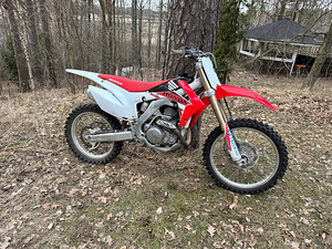 Honda CRF450 2014 (1 foto / 7)