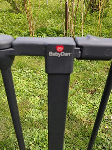 BabyDan turvavärav must (6 foto / 6)