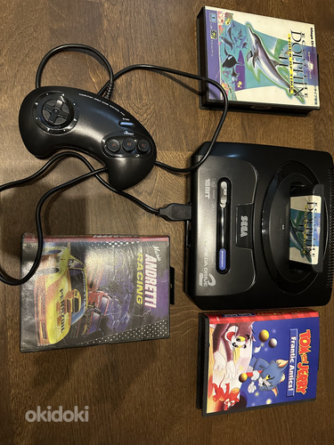 Sega Mega Drive 2 (фото #1)