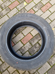 Yokohama Ice Guard IG60 m+s (2 foto / 3)