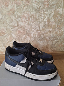 Nike Air Force р.38,5 (1 фото из 6)