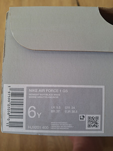Nike Air Force р.38,5 (6 фото из 6)
