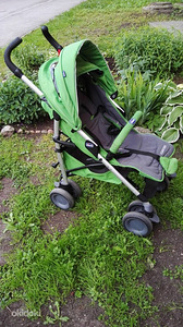 Прогулочная коляска Chicco multiway (2 фото из 3)