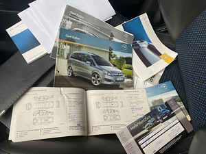 Opel Zafira OPC (10 foto / 10)