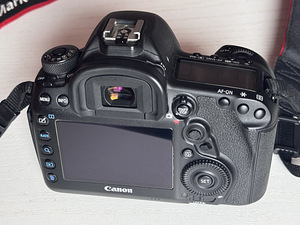 Canon EOS 5D Mark IV – väga heas korras, täiskomplekt (2 foto / 4)