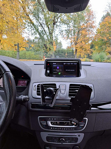 RENAULT MEGANE 2016 (5 фото из 10)