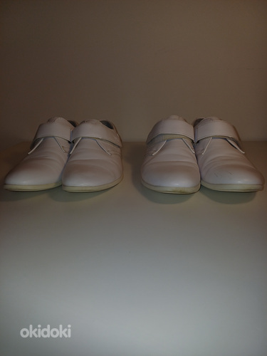 Белые кожаные туфли на липучке для мальчиков (37 и 38)вместе (фото #6)