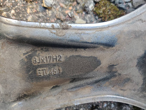 Покрышка Michelin с дисками. 205/50 R17 8-9 мм (3 фото из 4)