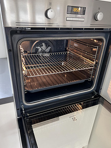 Встроенный духовой шкаф electrolux EOC3430EOX (3 фото из 4)