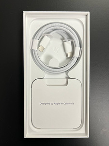 UUS iPhone 15, must, 128GB (3 foto / 5)