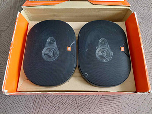 Uued JBL auto kõlarid